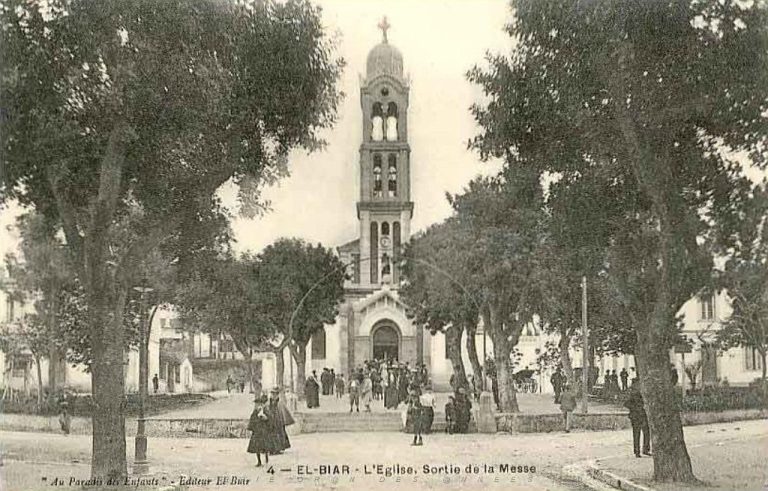 People gathered outside the church of El Biar, Algiers, around 1900.